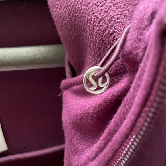 Lululemon Raincoat Size 6 - Picture 3 of 5